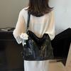 Retro fashion tote bag women 2025 commute to work large capacity shoulder bag backpack