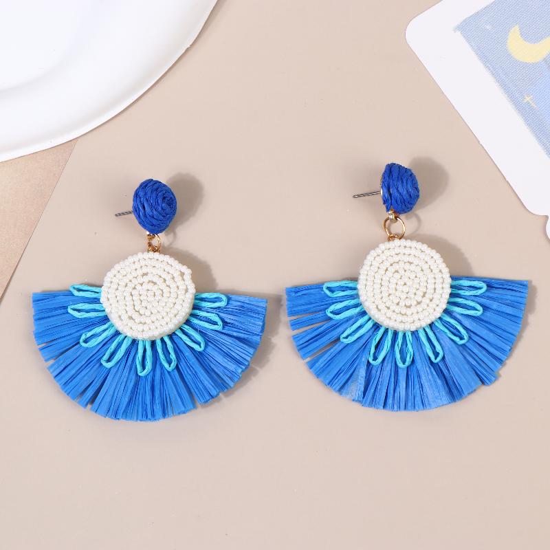 Exaggerated Handmade Retro Rattan Raffia Geometric Earrings Ethnic Style Summer Beach Women'S Tassel Earring