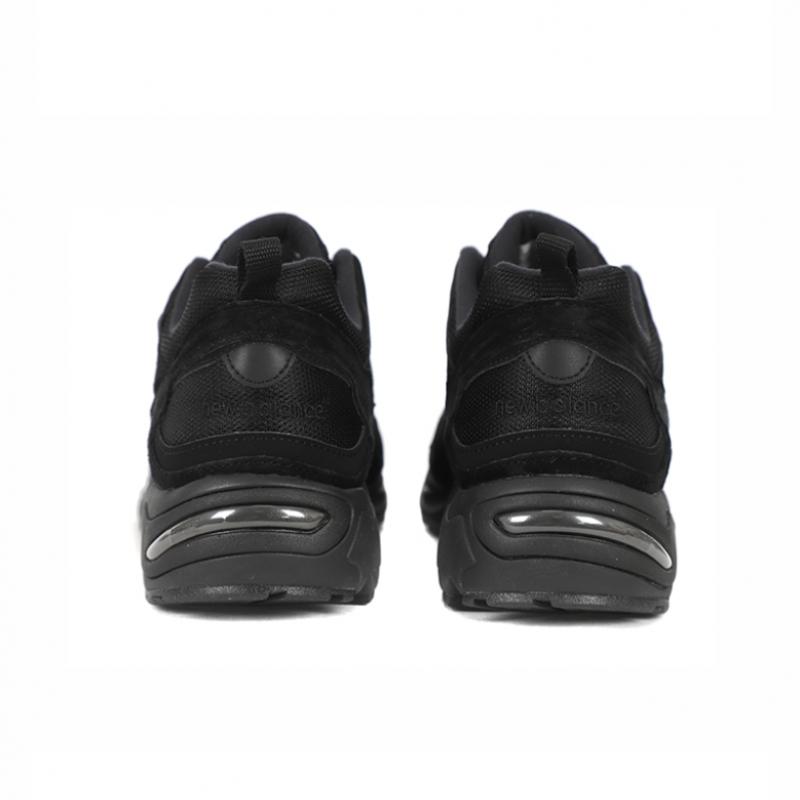 New Balance 878 Triple Black