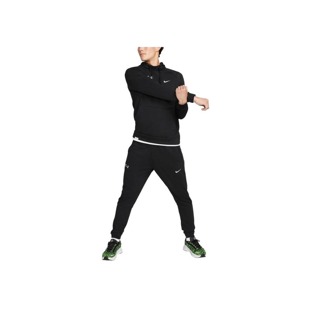 Nike Dri-FIT Studio 72 Rücken Buchstaben Logo Print Schnelltrocknender Trainings-Hoodie Herren Hoodies Schwarz FB8611-010