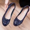 Spring Women Flat Shoes Soft Genuine Leather Mother Shoes Non-slip Casual Comfortable Middle-aged Ladies Plus Size