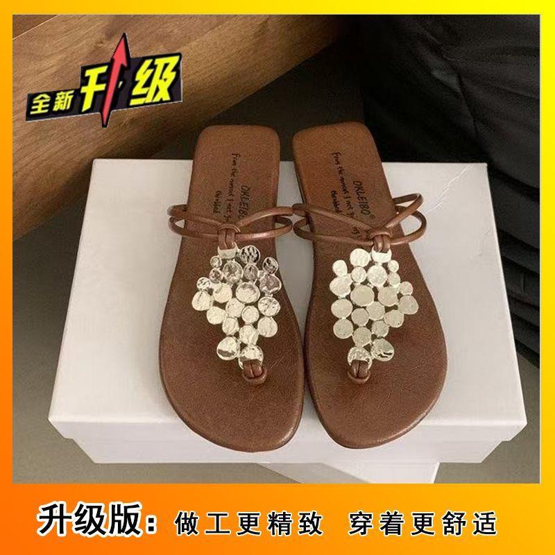 

Niche high-value vacation beach flip-flops 2025 summer Internet celebrity pinch sandals women Roman sandals women 40
