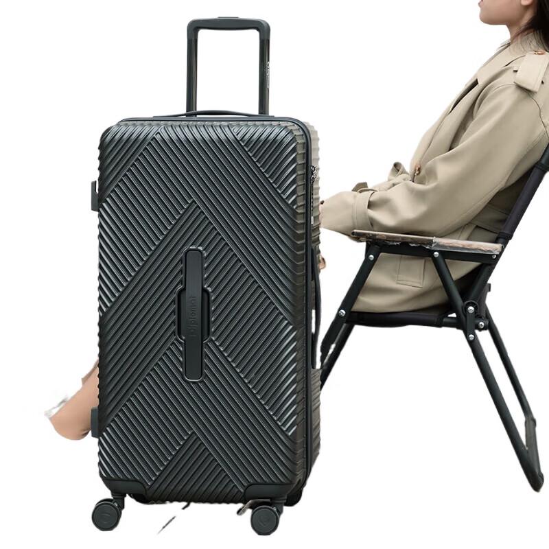 Diplomat DS-1353 Hardside Spinner Luggage