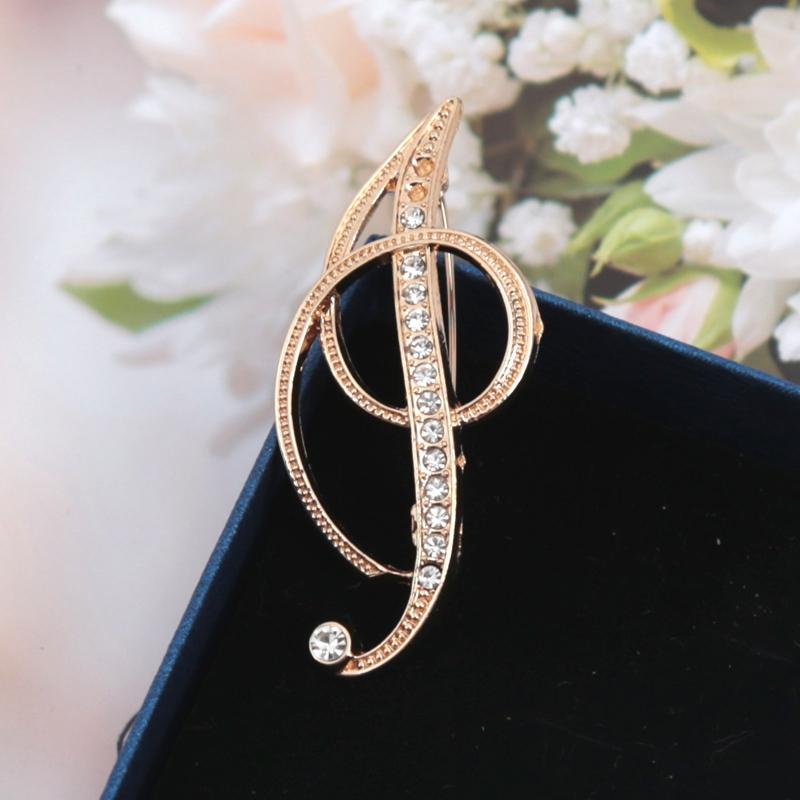 Fashion Women Rhinestone Brooch A-Z English Letter Gold Color Metal Pins Crystal Alphabet Jewelry Shirt Clothes Accessories Gift