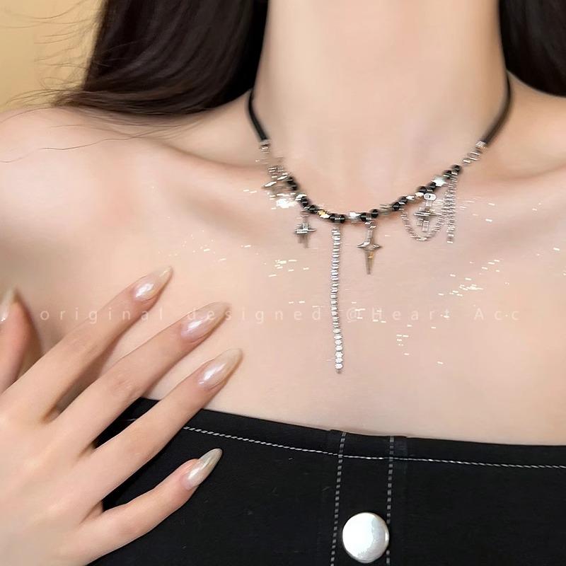 Sweet Cool Star Fringed Leather Rope Choker Y2K Hip Hop Collarbone Chain Light Luxury Accessories For Women Babes