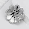 Wykwintne czarne broszki z kwiatami z cyrkonii dla kobiet eleganckie przypinki do klapy dekoracja ślubna biżuteria