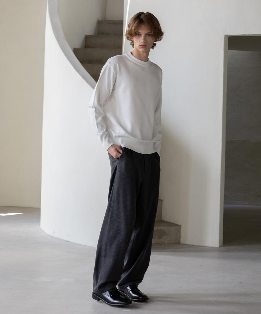 Dekkoloso Mode Herashi Round Knit [White]