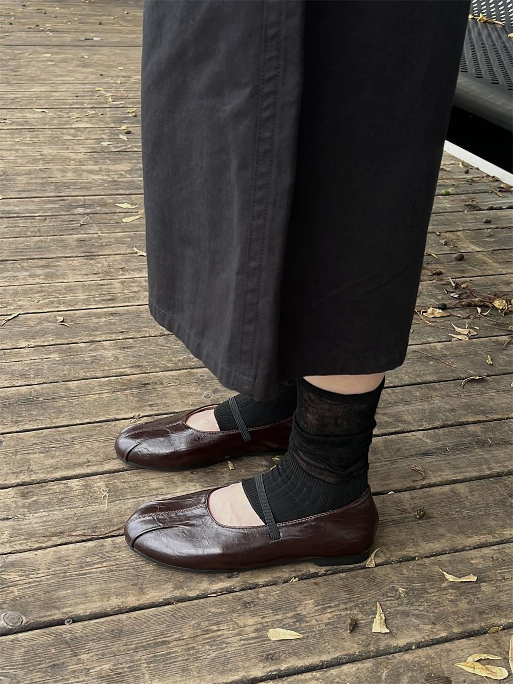 

DUXI ретро туфли-лодочки на плоской подошве с мелким вырезом 2025 осень-зима новая корейская версия нишевый дизайн с круглым носком туфли Мэри Джейн на ремешке 39