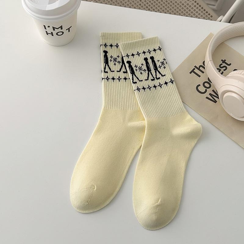 5 Pairs of Women's Trend Fashion In The Tube Pile Socks