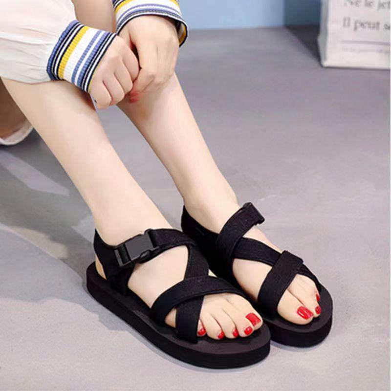 Men's Trendy Summer Outdoor Non-Slip Sandals: Unisex, Flat-Bottom Beach Shoes