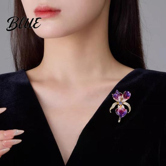 Enamel Flower Brooch Pin Three-Dimensional Iris Design Lightweight Alloy
