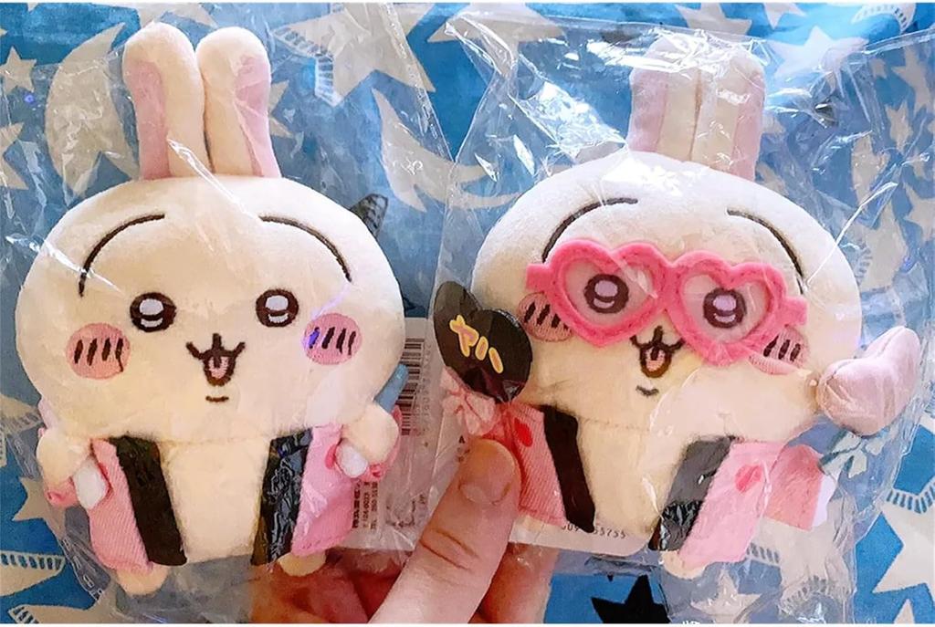 Soft and Cute Sitting Rabbit Plush Doll, Perfect for Everyday Use As a Keychain, Cheering Goods, Mascot, Everyday Decoration, Cosplay Accessory,