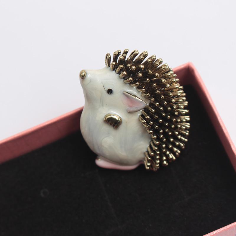 Enamel hedgehog brooch, fashionable clothing accessory, brooch, decoration, fixation, anti glare accessory