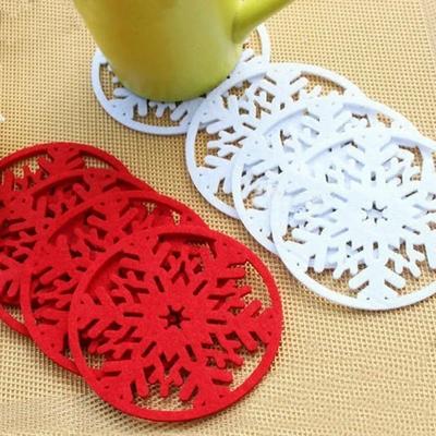 1pcs Cup Mat Merry Christmas Decorations Snowflakes Cup Mat Non-woven Fabric Dinner Party Dish Tray Home Table Decoration