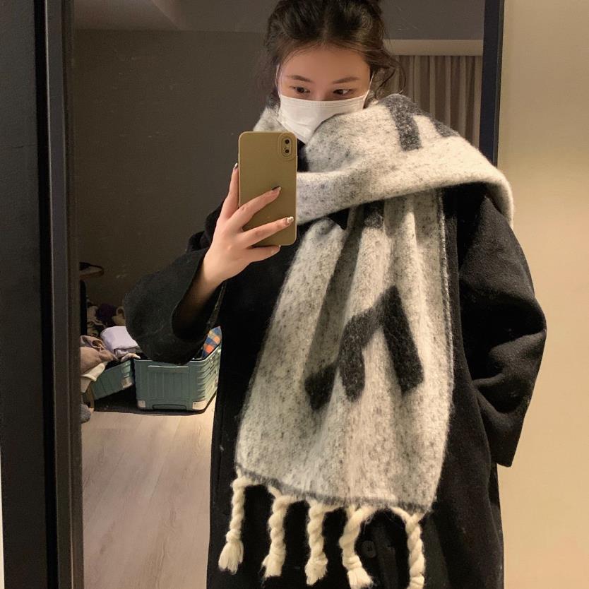 

Winter Large Plaid Hemp Flower Braids Thickened and High End Couple Fashion Trendy Scarf To Keep Warm 200cm