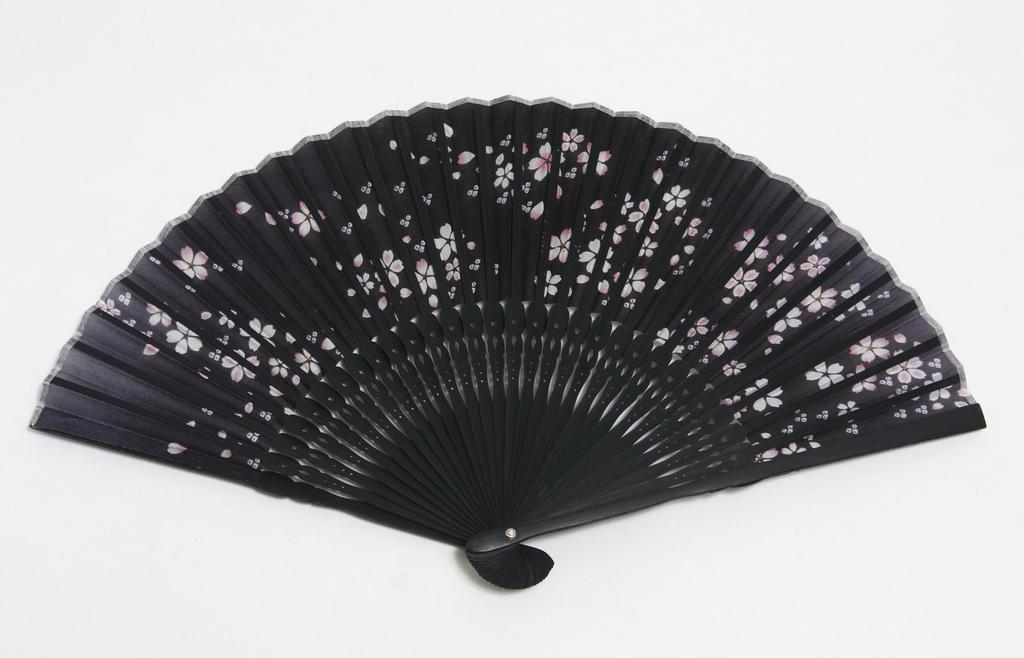 Hasegawa Silk Fan with Fan Pouch and Box Blossom Women's (Cherry Black)
