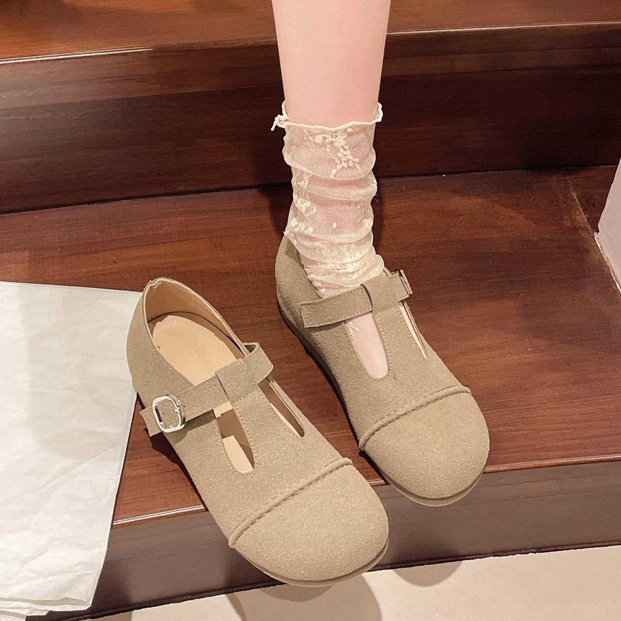 

New flat-bottomed Mary Jane British style small leather shoes for women 20255cm brown single autumn and winter French retro inner height increase 40