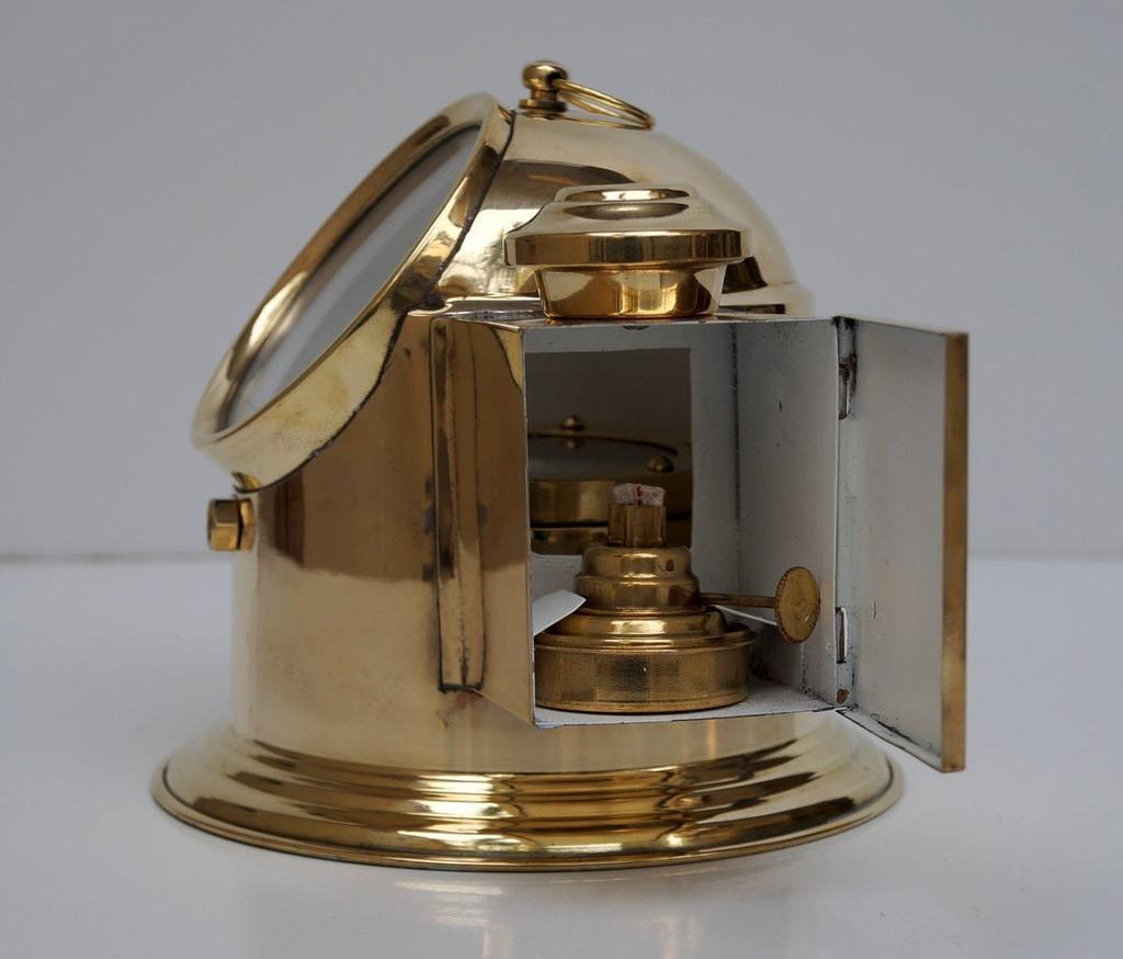 Nautical Maritime Brass Floating Dial Binnacle Gimbled Compass Marine Ship/Boat Lamp