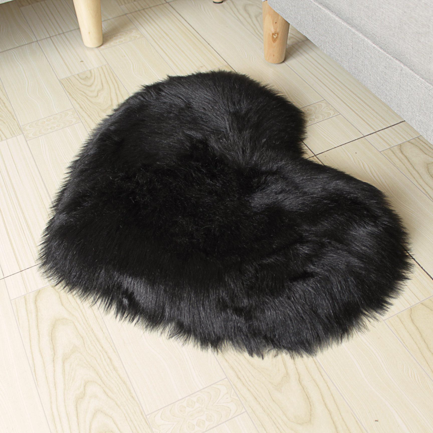 

Сірий Пухнастий Килим у Формі Серця та Подушка на Сидіння зі Штучної Вовни для Вітальні/Спальні 70x90cm