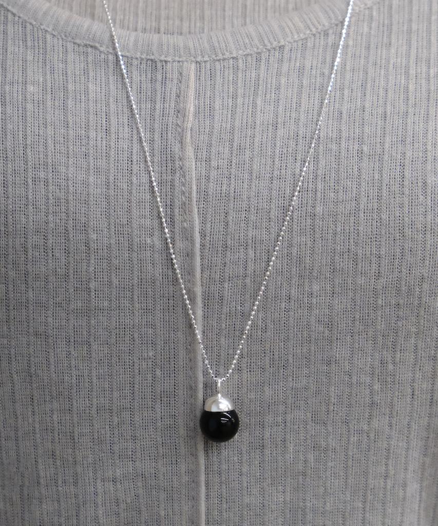 Poetryhaus Black Onyx Long Necklace