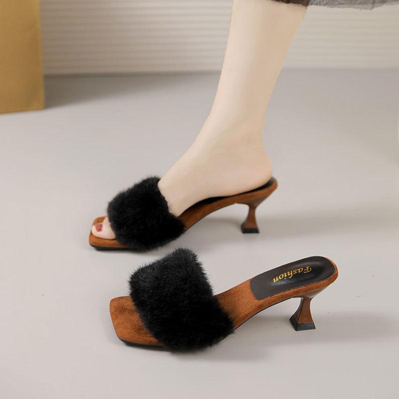 French High-end Fluffy Slippers Women's 2025 Autumn and Winter New Fashion One-word Drag Lightweight High-heeled Slippers