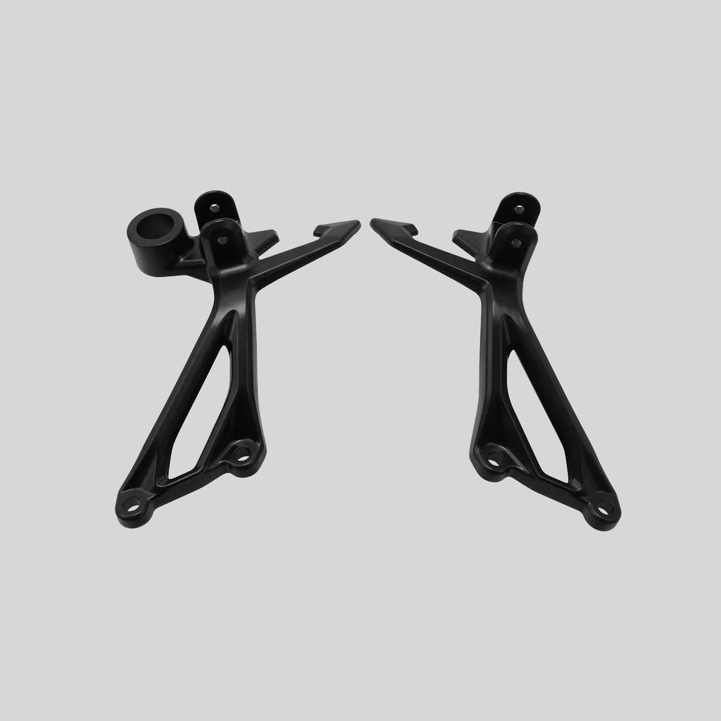 Motorcycle Rear Passenger Footrests Footpegs Brackets For Kawasaki Z900 2017-2024