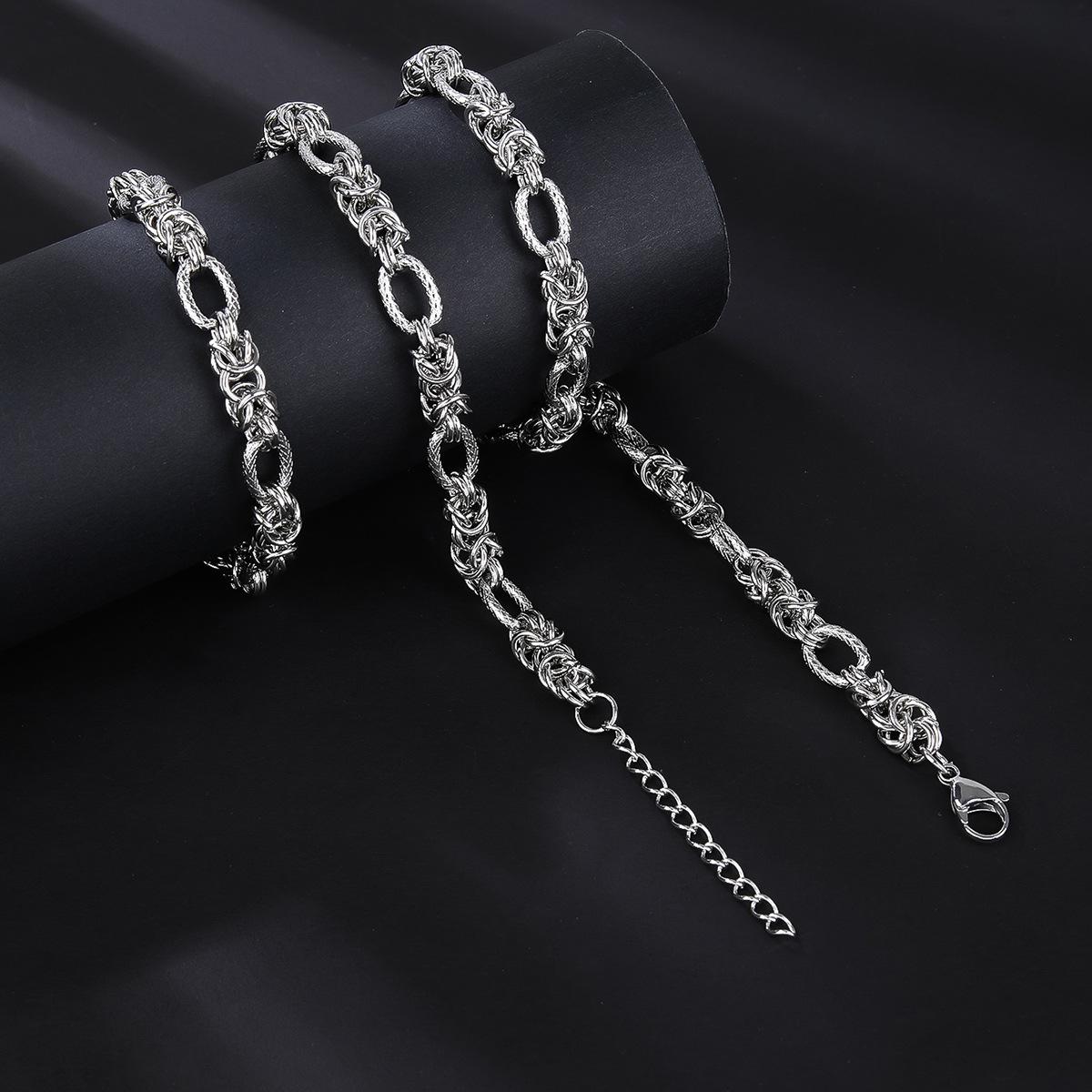 

Trendy European & American High-End Clavicle Chain with Round Bead for Women