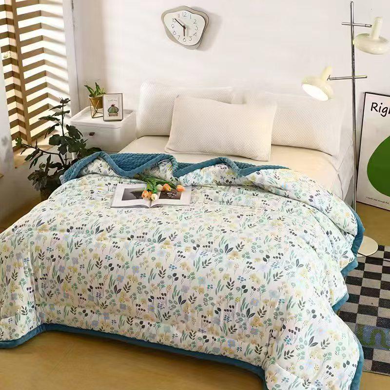 Popular Class A Bean Velvet 3D Massage Quilt – Four Seasons, Lightweight, and Warm for Home or Dormitory Use