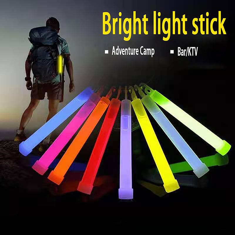 6-Inch Eight-Color Fluorescent Sticks With Hooks Outdoor Camping Emergency Lighting Sticks Night Party To Add To The Fun Concert