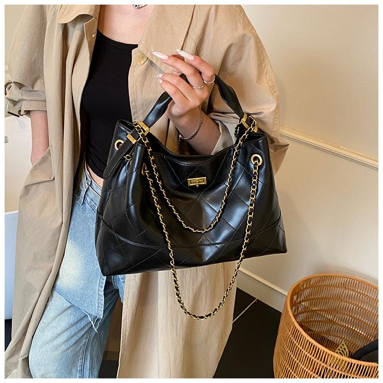 2025 Women's Luxury Deerskin Diamond Chain Crossbody Tote Bag