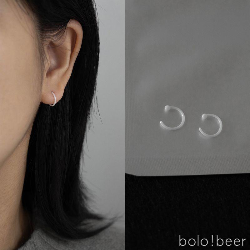 

Биологический Фарфор Женский Простой Браслет Сон Минималистичный Серьга-гвоздик в кость уха Porcelain White Circle Bio Porcelain Pair