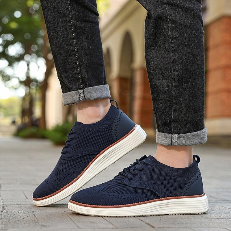 Outdoors Men's Running Shoes Lightweight Mens Casual Shoes Mesh  Plus Size Walking Shoes Fashion Comfortable Men Sneakers Summer