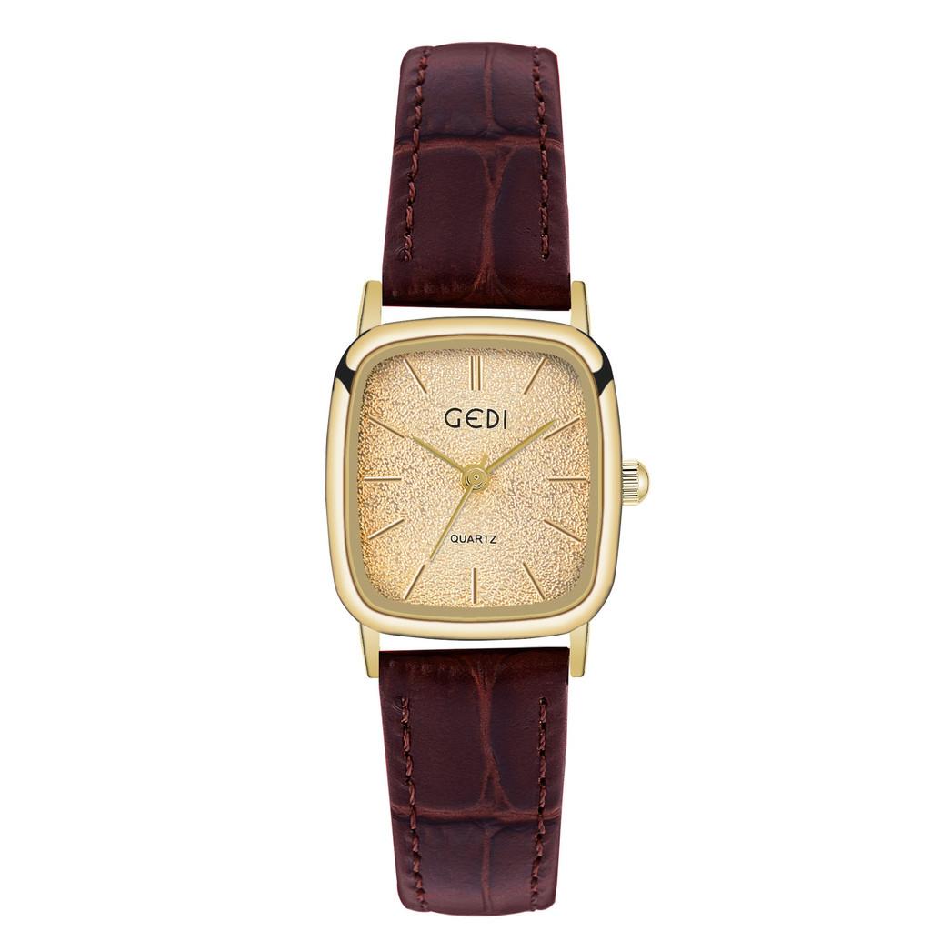 Womens Quartz Watch With Leather Strap Waterproof Retro Elegant For Casual Wear