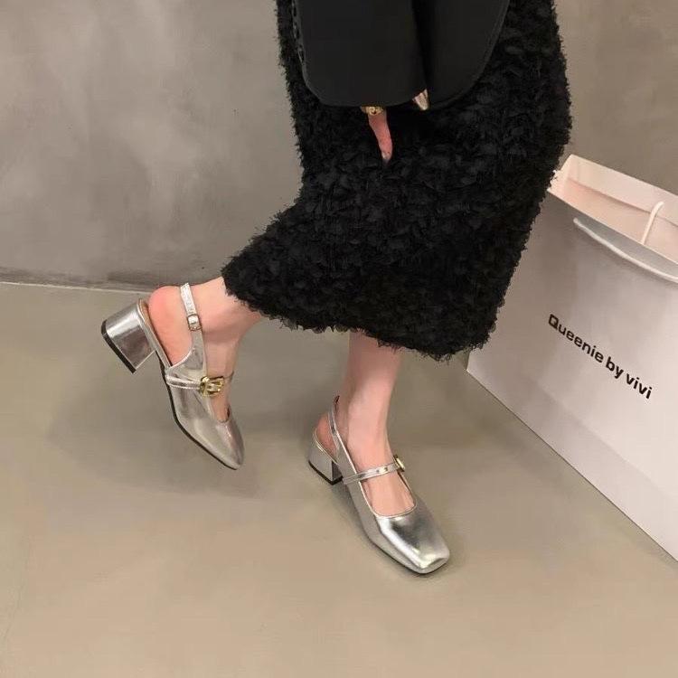 

Baotou Daily Casual Sandals Women s New Summer Square Head Middle High Heels Simple Comfortable Versatile Single Shoes 40 срібний