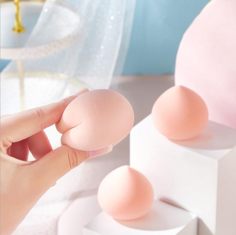 Heart-Shaped Peach Beauty Sponge: Dual-use, Non-Powder Absorbing, Dry & Wet