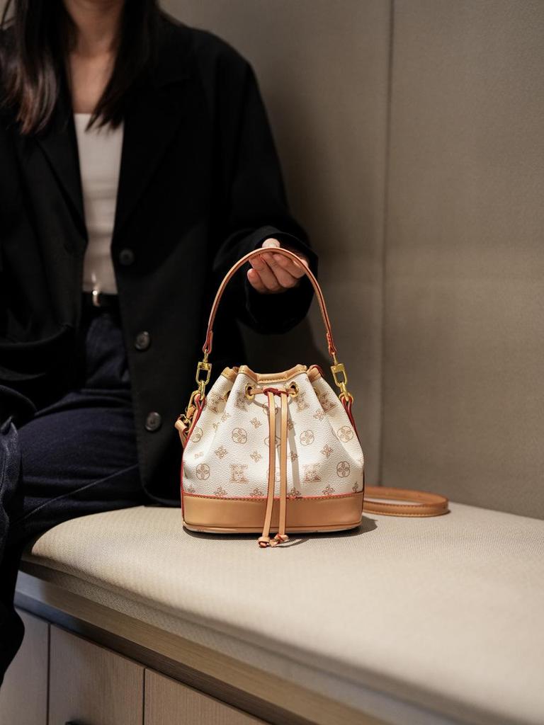 Moda Damska 2025 Mała Torebka Wiaderko ze Sznurkiem - Wszechstronna Torba na Jedno Ramię i Crossbody