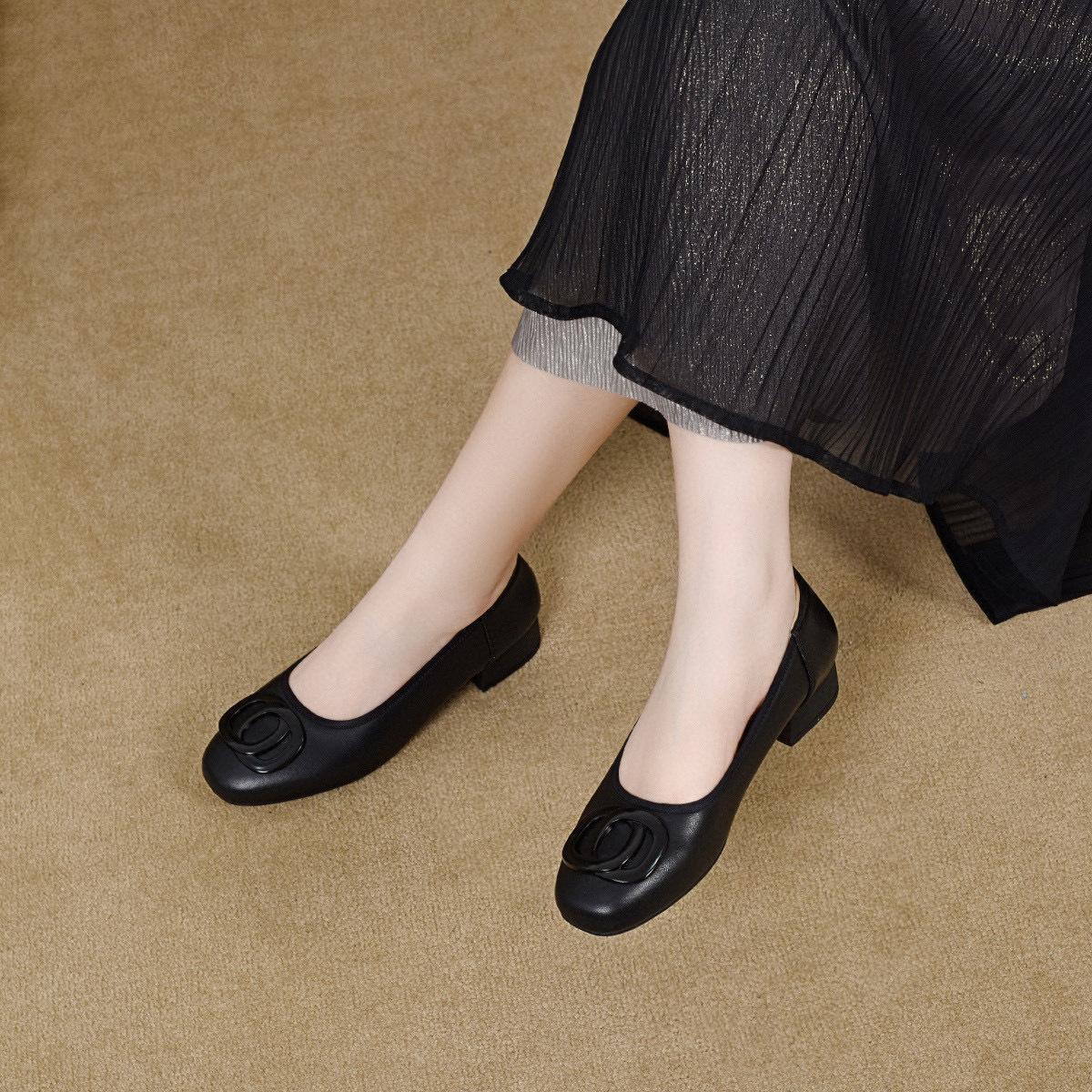 

French retro round buckle light mouth commuting single shoes women s 2025 spring and summer round head thick heel sheepskin fashion soft-faced grandma 34 чёрный