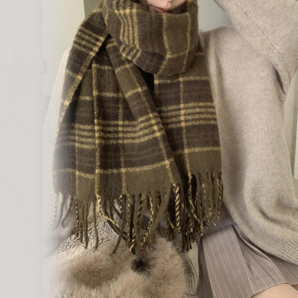 KARRA Wide Fringe Check Muffler_A4W0874