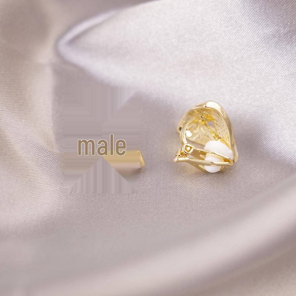 Brincos de pressão triangulares elegantes para orelhas não furadas - Versáteis e com um toque de luxo leve para o uso diário.
