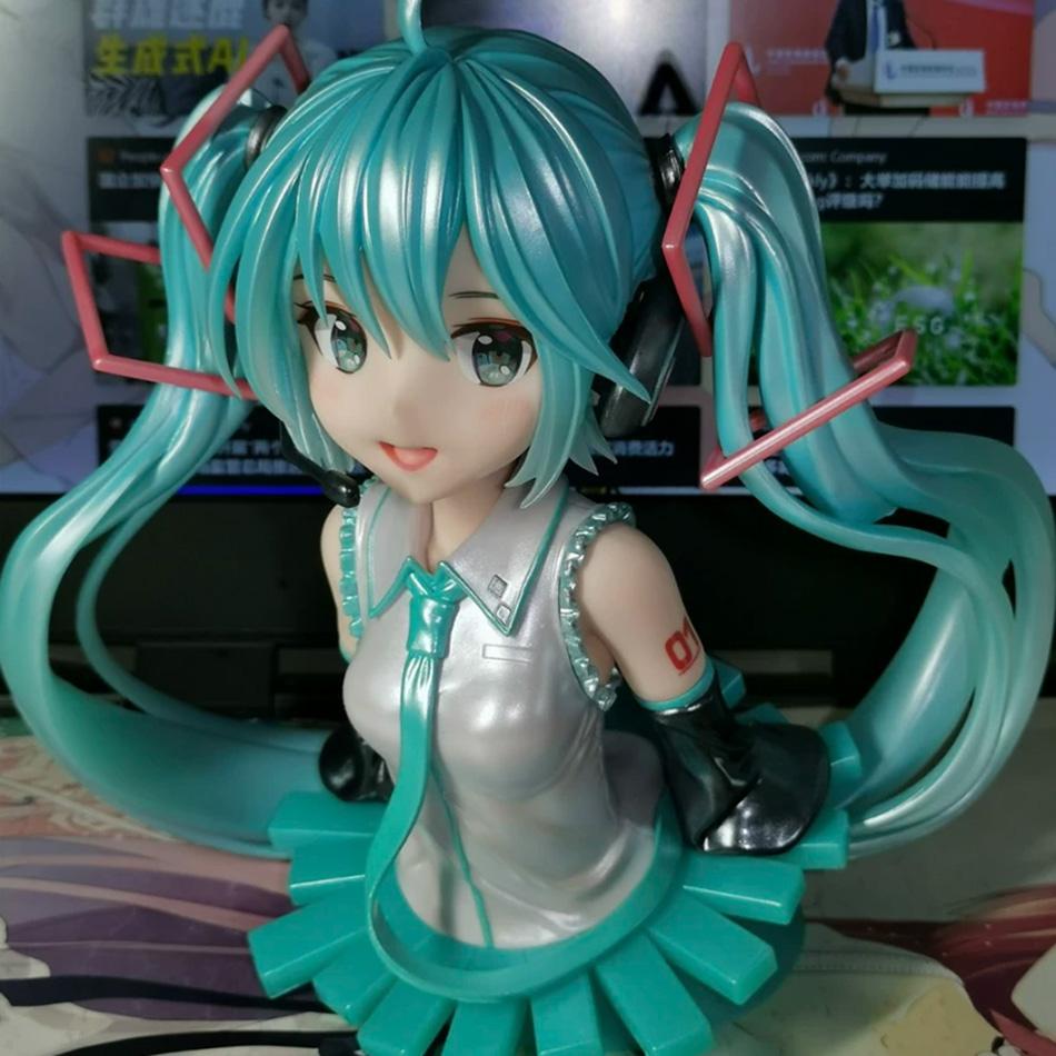 Original Genuine Hatsune Bust Figurine Hatsune Miku Merchandise Gashapon Doll Desktop Display Car Accessory Gift For Girlfriend
