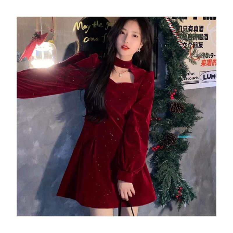 

Изысканное платье из блестящего бархата для женщин, осенне-зимняя новинка, элегантное, с красным поясом и узкой юбкой А-силуэта S