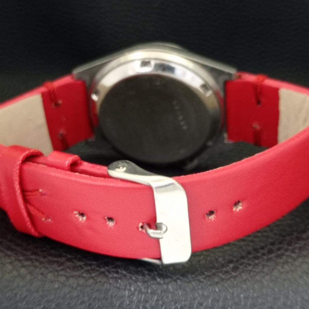 AUTOMATIC 7009A VINTAGE SEIKO 5 JAPAN MENS RED COLOR DIAL WATCH a701564-5 R206b-a701564