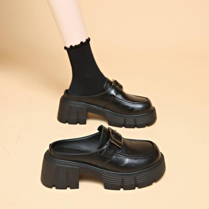 

Осенние туфли-полусапожки женские ретро маленькие кожаные туфли на толстой подошве-маффин, с одной пряжкой-педалью, крутые тапочки 40 чёрный
