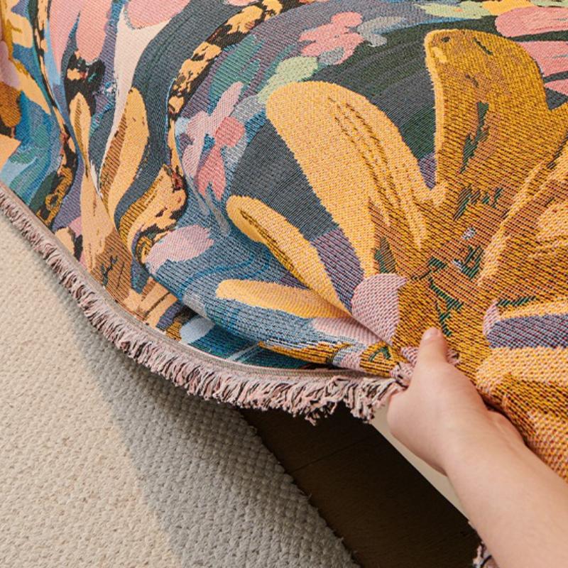 American Graffiti Flower Sofa Mat Wear Resistant Anti Slip Cat Scratch Resistant Settee Towel Chenille Tassel Edge Couch Cover