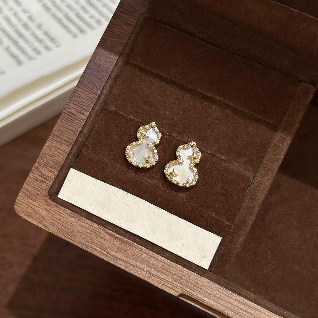 Zircon Fritillary gourd stud earrings light luxury high-end temperament earrings niche fashion versatile exquisite earrings
