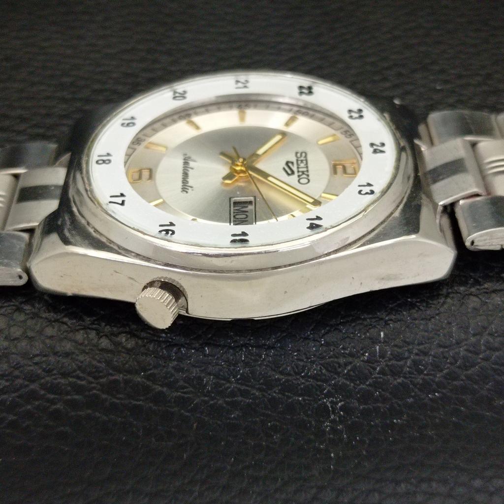 GENUINE VINTAGE SEIKO 5 AUTOMATIC 7009A JAPAN MENS SILVER DIAL WATCH a701672-5 R206c-a701672