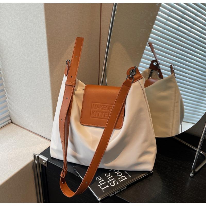 Fauler Wind Tragetasche Damen neue plissierte Mode Schulter Messenger Bag Pendler lässig vielseitig