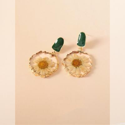 Boucles d'oreilles Fleur de Tournesol Marguerite Fraîche d'Été avec Fleurs Séchées, Sensation Haut de Gamme, Tempérament Luxe Léger, Boucles d'oreilles, Boucles d'oreilles Forêt Féminine