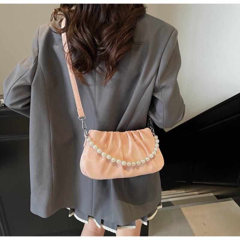 Niche Design Bag Women's New Casual Messenger Bag Fashion Shoulder Pleated Cloud Bag