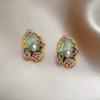 Vintage Flower Pearl Stud Earrings For Women Girls Korean Retro Statement Earring Wedding Party Fashion Jewelry Accessories Gift
